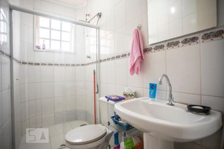 Casa à venda com 130m², 4 quartos e 2 vagas Casa à venda com 130m², 4 quartos e 2 vagasBanheiro 2