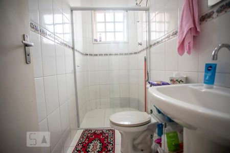 Casa à venda com 130m², 4 quartos e 2 vagas Casa à venda com 130m², 4 quartos e 2 vagasBanheiro 2