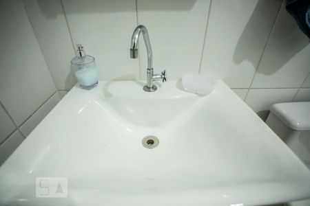 Casa à venda com 130m², 4 quartos e 2 vagas Casa à venda com 130m², 4 quartos e 2 vagasBanheiro Suíte - Torneira