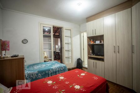 Casa à venda com 130m², 4 quartos e 2 vagas Casa à venda com 130m², 4 quartos e 2 vagasSuíte