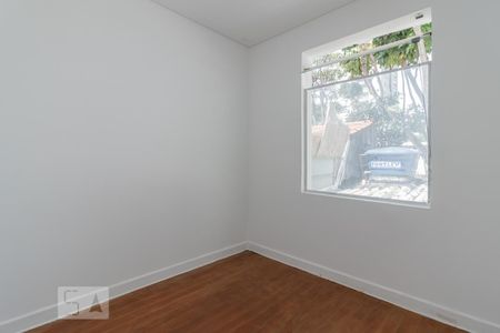 Quarto 2 de casa para alugar com 2 quartos, 70m² em Vila Clementino, São Paulo
