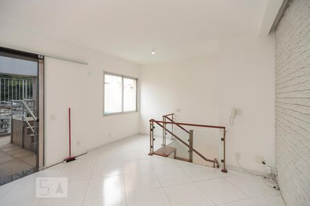 Apartamento à venda com 230m², 4 quartos e 2 vagas Apartamento à venda com 230m², 4 quartos e 2 vagasSala Cobertura