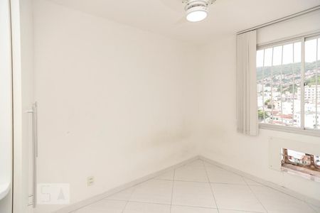 Apartamento à venda com 230m², 4 quartos e 2 vagas Apartamento à venda com 230m², 4 quartos e 2 vagasQuarto 1