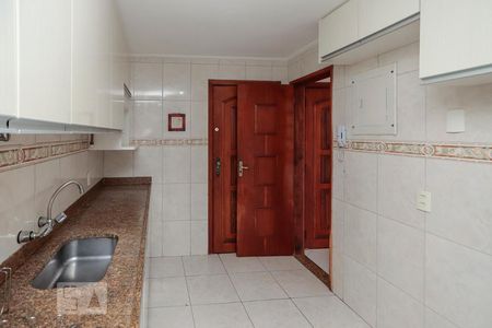 Apartamento à venda com 230m², 4 quartos e 2 vagas Apartamento à venda com 230m², 4 quartos e 2 vagasCozinha