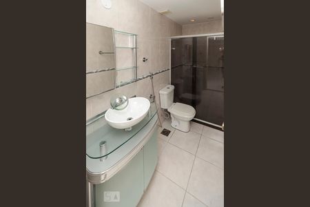 Apartamento à venda com 230m², 4 quartos e 2 vagas Apartamento à venda com 230m², 4 quartos e 2 vagasBanheiro Cobertura