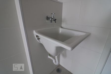 Tanque de apartamento à venda com 1 quarto, 27m² em Jardim Planalto, São Paulo