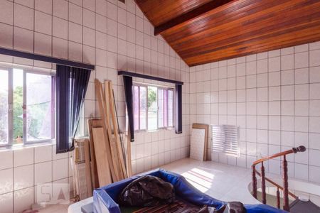 Casa à venda com 525m², 7 quartos e 2 vagas Casa à venda com 525m², 7 quartos e 2 vagasSótão