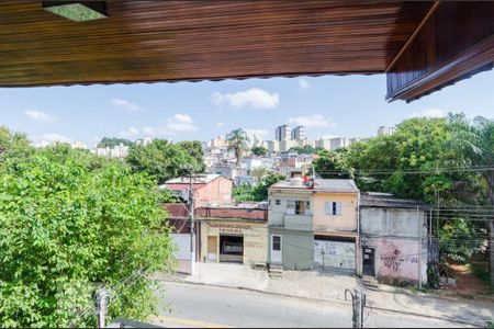 Casa à venda com 525m², 7 quartos e 2 vagas Casa à venda com 525m², 7 quartos e 2 vagasVista