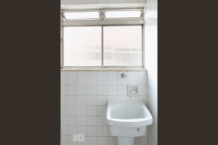 Apartamento para alugar com 70m², 2 quartos e 1 vagaÁrea de Serviço