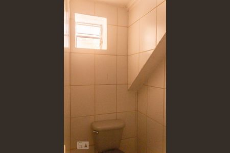 Casa para alugar com 200m², 6 quartos e 6 vagas Casa para alugar com 200m², 6 quartos e 6 vagasBanheiro de Serviço Casa2