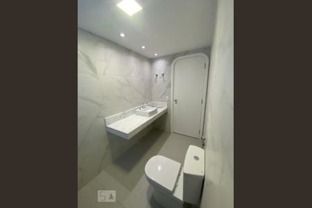 Apartamento à venda com 293m², 3 quartos e 4 vagasBanheiro