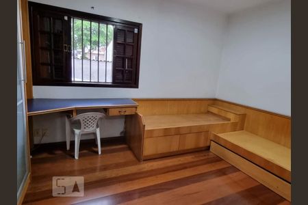 Quarto de casa à venda com 3 quartos, 150m² em Jardim Santo Antoninho, São Paulo