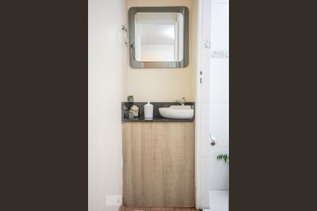 Apartamento à venda com 74m², 2 quartos e 1 vagaBanheiro 1