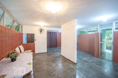 Apartamento à venda com 74m², 2 quartos e 1 vagaÁrea comum - Salão de festas