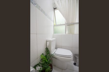 Apartamento à venda com 74m², 2 quartos e 1 vagaBanheiro 1