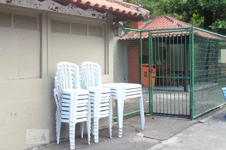 Apartamento para alugar com 55m², 2 quartos e 1 vagaÁrea comum - Salão de festas