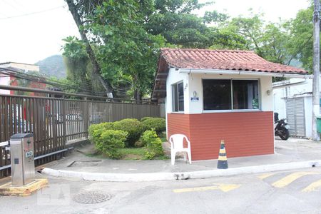 Apartamento para alugar com 55m², 2 quartos e 1 vagaFachada e portaria