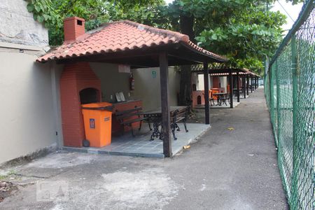 Apartamento para alugar com 55m², 2 quartos e 1 vagaÁrea comum - Churrasqueira