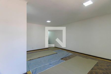 Sala de casa à venda com 3 quartos, 200m² em Jardim Avelino, São Paulo