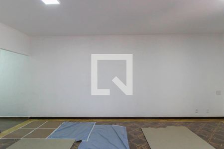 Sala de casa à venda com 3 quartos, 200m² em Jardim Avelino, São Paulo