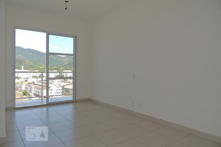 Sala de apartamento para alugar com 2 quartos, 50m² em Anil, Rio de Janeiro