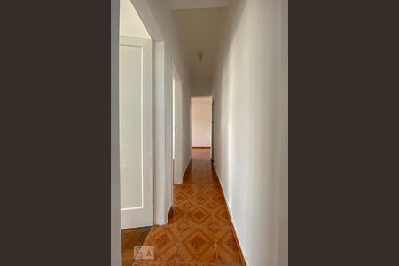 Corredor de apartamento à venda com 2 quartos, 80m² em Vila da Penha, Rio de Janeiro