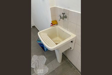 Apartamento à venda com 80m², 2 quartos e 1 vagaÁrea de Serviço