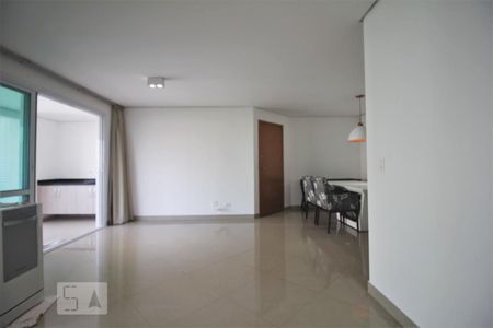 Sala de apartamento à venda com 2 quartos, 102m² em Vila Suzana, São Paulo