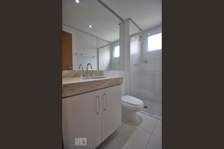 Banheiro da suíte de apartamento à venda com 2 quartos, 102m² em Vila Suzana, São Paulo