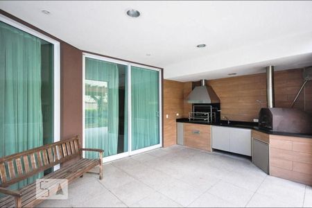 Apartamento à venda com 102m², 2 quartos e 2 vagas Apartamento à venda com 102m², 2 quartos e 2 vagasÁrea comum - Churrasqueira