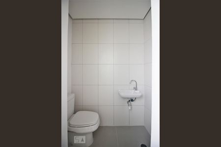 Apartamento à venda com 102m², 2 quartos e 2 vagasBanheiro de Serviço