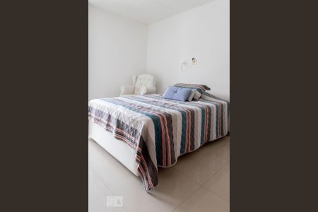 Casa de condomínio à venda com 315m², 4 quartos e 2 vagasSuíte 1