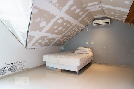 Casa de condomínio à venda com 315m², 4 quartos e 2 vagasSuíte 2