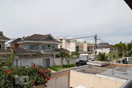 Casa de condomínio à venda com 315m², 4 quartos e 2 vagasSacada da suíte 1