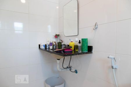 Casa de condomínio à venda com 315m², 4 quartos e 2 vagasBanheiro da suíte 1