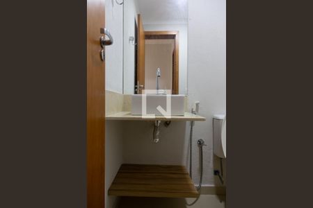 Lavabo  de apartamento para alugar com 3 quartos, 123m² em Subsetor Sul - 3 (s-3), Ribeirão Preto