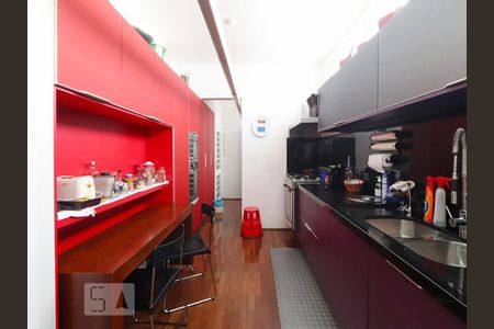 Apartamento à venda com 230m², 2 quartos e 2 vagasCozinha