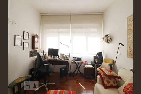 Apartamento à venda com 230m², 2 quartos e 2 vagasQuarto
