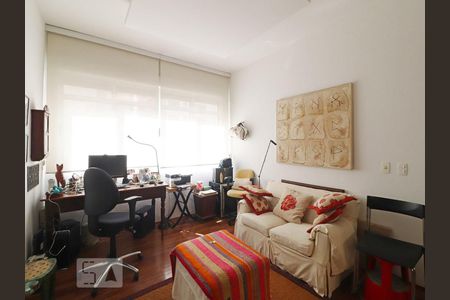 Apartamento à venda com 230m², 2 quartos e 2 vagasSala