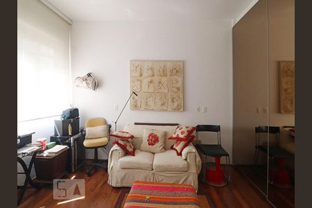Apartamento à venda com 230m², 2 quartos e 2 vagasSala