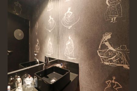 Apartamento à venda com 230m², 2 quartos e 2 vagasBanheiro