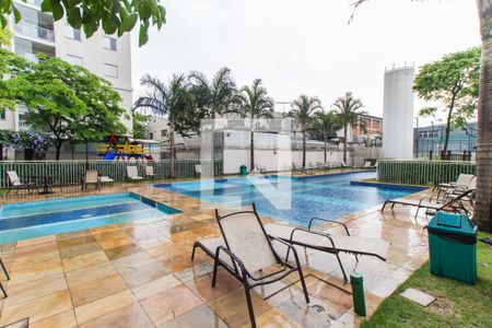 Apartamento para alugar com 66m², 3 quartos e 1 vagaÁrea comum - Piscina