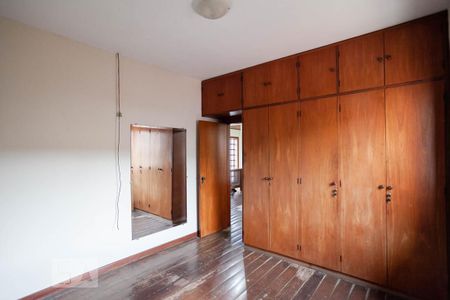Casa para alugar com 170m², 3 quartos e 2 vagasQuarto 2