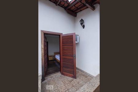 Casa para alugar com 170m², 3 quartos e 2 vagasSacada da suíte