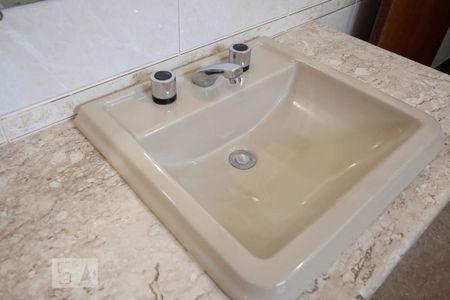 Casa para alugar com 170m², 3 quartos e 2 vagasBanheiro da suíte 