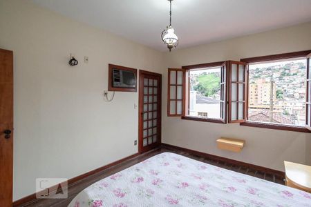 Casa para alugar com 170m², 3 quartos e 2 vagasSuíte 