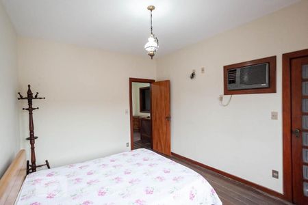 Casa para alugar com 170m², 3 quartos e 2 vagasSuíte 