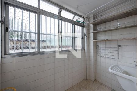 Apartamento para alugar com 70m², 2 quartos e 1 vagaÁrea de serviço