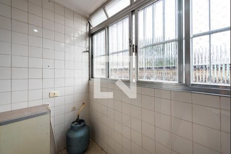 Apartamento para alugar com 70m², 2 quartos e 1 vagaÁrea de serviço