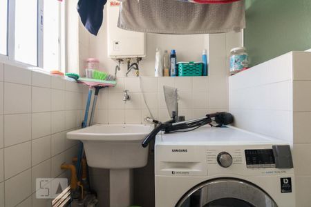 Apartamento à venda com 62m², 2 quartos e 2 vagas Apartamento à venda com 62m², 2 quartos e 2 vagasÁrea de serviço